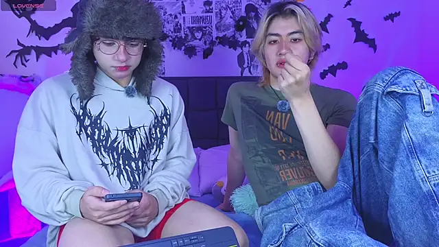 Snapshot of Vamps_Lovers chatting on 10-26-25, 01:11 Vamps Lovers online show from 10-26-25, 01:11