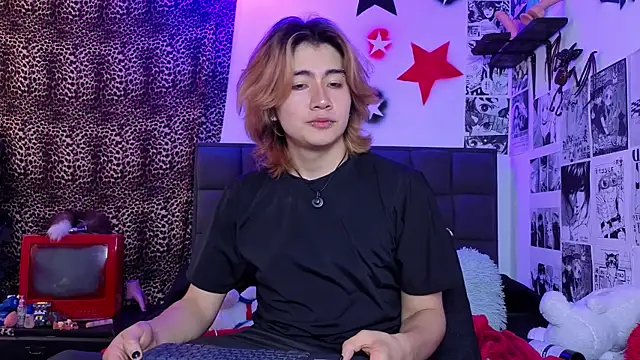 Snapshot of Vamps_Lovers chatting on 12-03-25, 08:08 Vamps Lovers online show from 12-03-25, 08:08