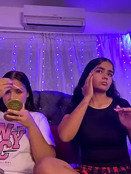 Ashley and Zoe online show from 09-09-25, 12:43