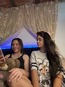 Ashley and Zoe online show from 01-08-26, 05:41