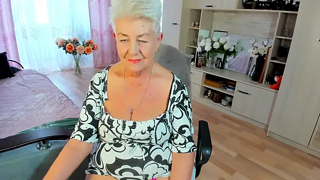 HotandMature online show from 05-13-26, 11:06