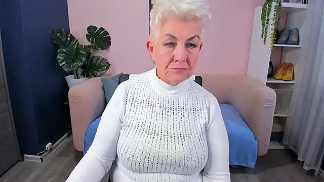 HotandMature online show from 11-05-25, 08:17