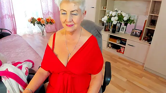 HotandMature online show from 02-18-26, 12:23