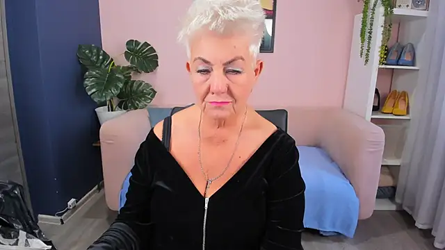 HotandMature online show from 11-12-25, 08:29