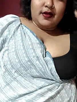Snapshot of hotbhabhi011 chatting on 06-28-26, 01:06 hotbhabhi011 online show from 06-28-26, 01:06