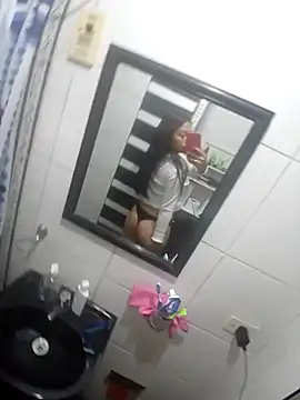 Snapshot of Venuxx chatting on 11-23-25, 09:36 Venuxx online show from 11-23-25, 09:36