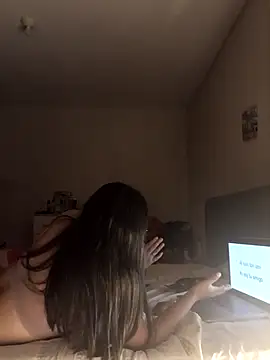 Snapshot of Venuxx chatting on 11-18-25, 03:21 Venuxx online show from 11-18-25, 03:21