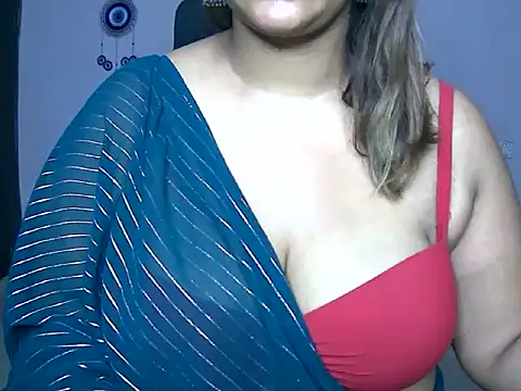 Snapshot of mrymlove chatting on 09-11-25, 02:39 mrymlove online show from 09-11-25, 02:39