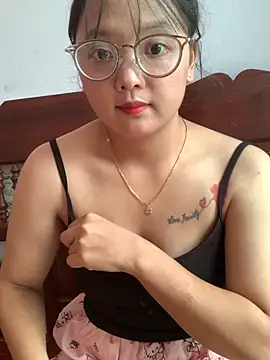 July-y online show from 09-12-25, 02:34