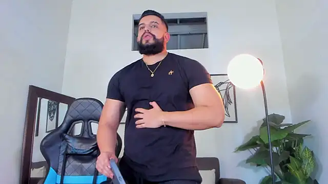 Justin kingX7 online show from 05-05-26, 04:59