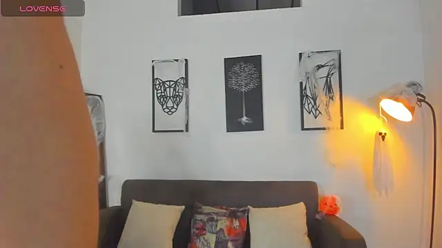 Justin kingX7 online show from 10-27-25, 01:06