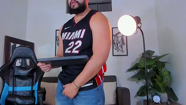 Justin kingX7 online show from 05-10-26, 03:10