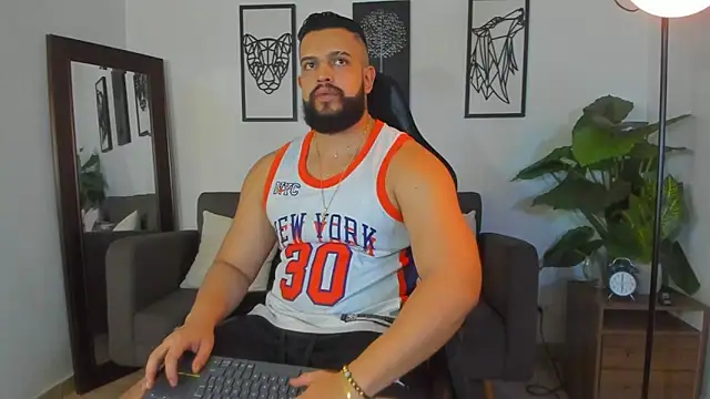 Justin kingX7 online show from 04-17-26, 04:26