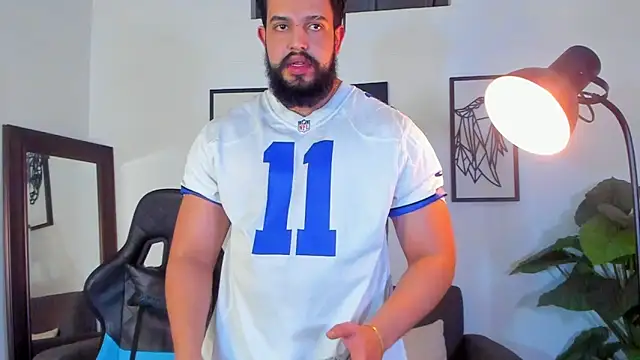 Justin kingX7 online show from 06-16-26, 04:56
