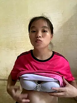 Snapshot of viluna chatting on 10-05-25, 07:21 viluna online show from 10-05-25, 07:21