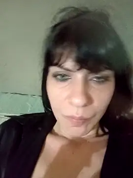 Snapshot of Lea9816 chatting on 10-09-25, 10:32 Lea9816 online show from 10-09-25, 10:32