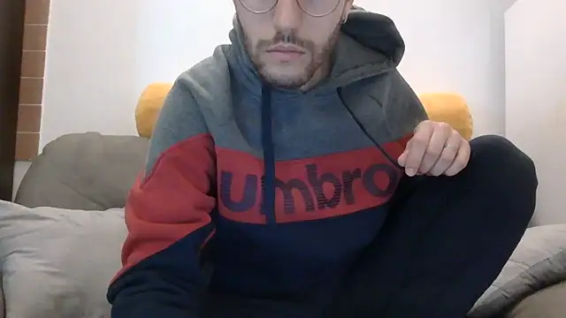 Amicisegreti online show from 03-19-26, 06:24