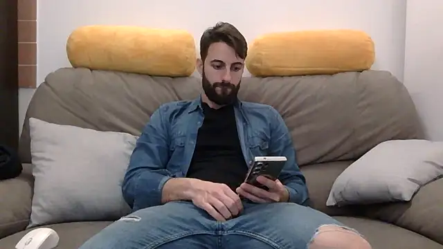 Amicisegreti online show from 03-14-26, 08:37