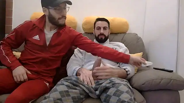 Amicisegreti online show from 01-13-26, 06:39