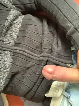 P44698 online show from 10-29-25, 01:21