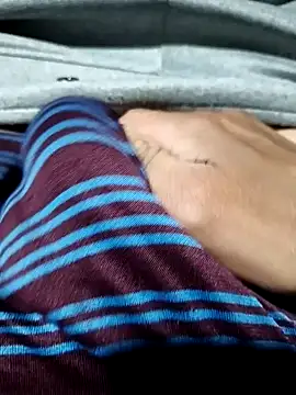 Aaia93 online show from 10-30-25, 04:44