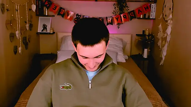 David  Diamond online show from 10-27-25, 03:46