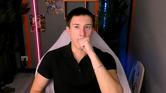 David  Diamond online show from 11-18-25, 03:48