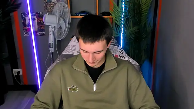 David  Diamond online show from 11-21-25, 04:06