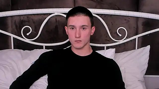 Snapshot of David__Diamond chatting on 10-11-25, 04:41 David  Diamond online show from 10-11-25, 04:41