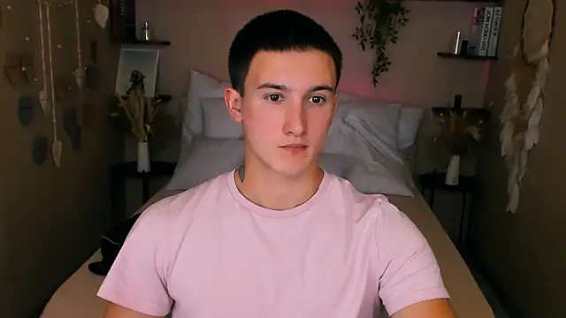 Snapshot of David__Diamond chatting on 09-10-25, 03:11 David  Diamond online show from 09-10-25, 03:11