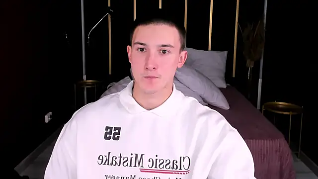 Snapshot of David__Diamond chatting on 10-08-25, 03:57 David  Diamond online show from 10-08-25, 03:57