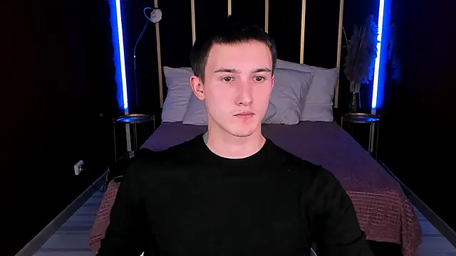 Snapshot of David__Diamond chatting on 09-29-25, 03:50 David  Diamond online show from 09-29-25, 03:50