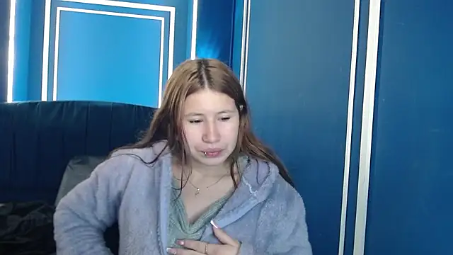 Olivia11  online show from 09-25-25, 12:00