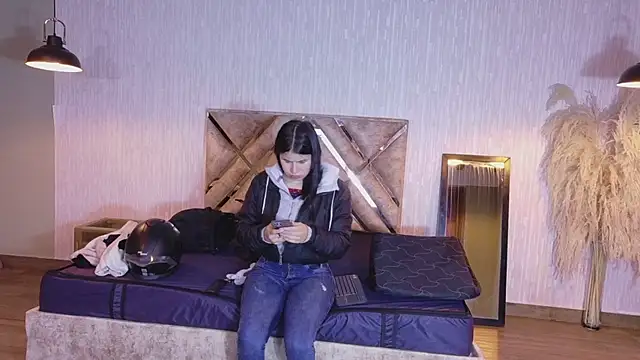 Olivia11  online show from 04-22-26, 12:39