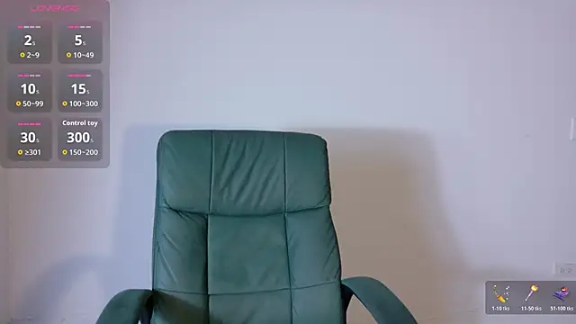 Olivia11  online show from 11-26-25, 11:21