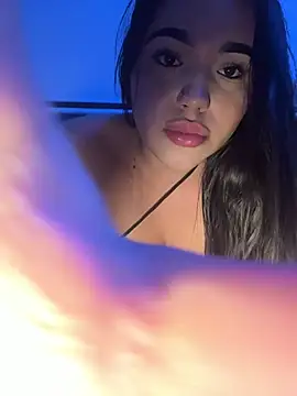 Snapshot of SofiaWildee chatting on 02-19-26, 02:19 SofiaWildee online show from 02-19-26, 02:19