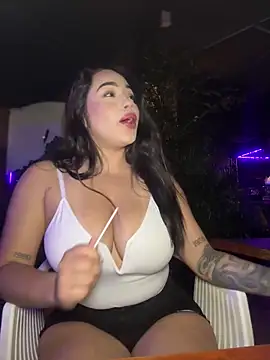 Snapshot of SofiaWildee chatting on 02-05-26, 01:45 SofiaWildee online show from 02-05-26, 01:45