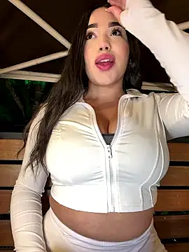 SofiaWildee online show from 01-13-26, 12:15