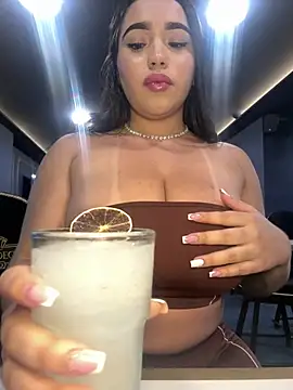 SofiaWildee online show from 06-25-26, 03:26