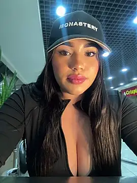 SofiaWildee online show from 06-14-26, 11:06