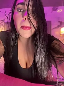 SofiaWildee online show from 12-17-25, 04:28