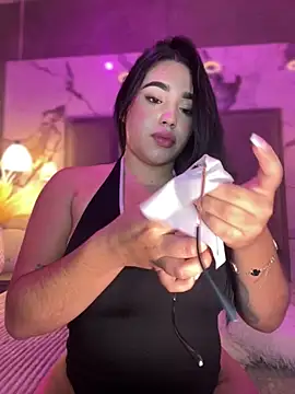 SofiaWildee online show from 12-18-25, 04:06