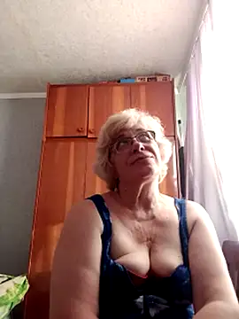 52MiaLove02 online show from 06-24-26, 04:49