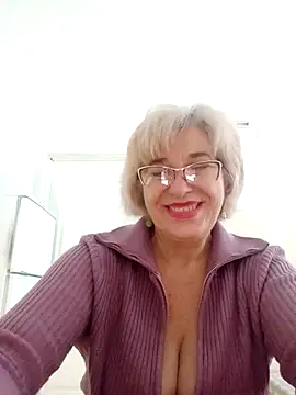 52MiaLove02 online show from 12-18-25, 06:07