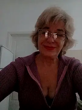 52MiaLove02 online show from 11-21-25, 05:39