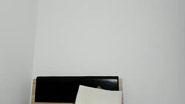 Soyun Mia online show from 12-22-25, 02:39