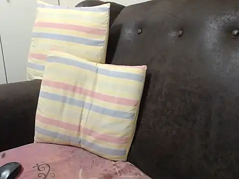 bustylaura4u online show from 02-15-26, 07:35