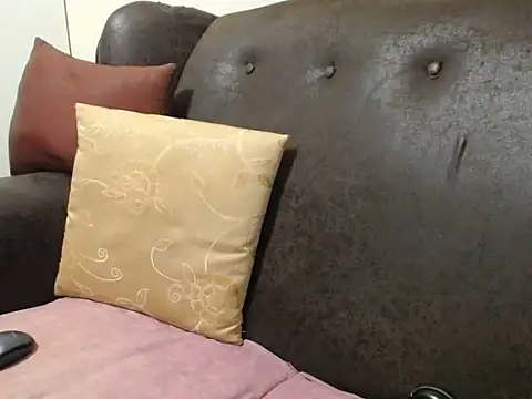 bustylaura4u online show from 01-14-26, 11:41