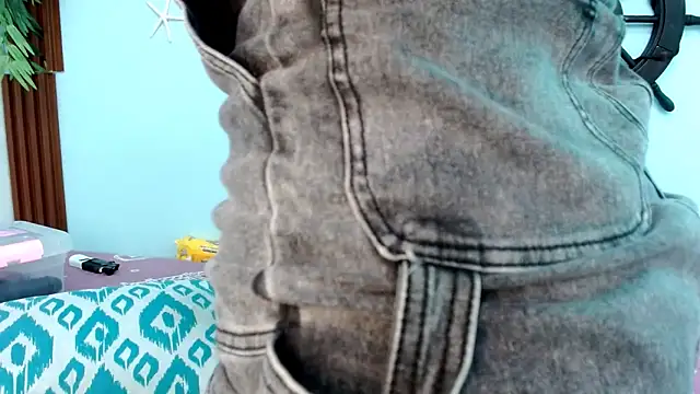 Snapshot of valeria18sexy chatting on 11-10-25, 03:22 valeria18sexy online show from 11-10-25, 03:22