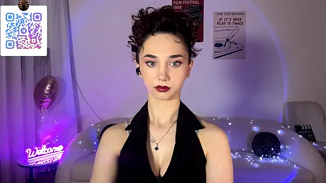 LinaMour online show from 06-17-26, 10:08